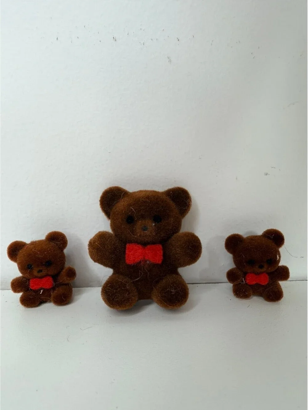 Vintage teddy bear and wood apple magnet set